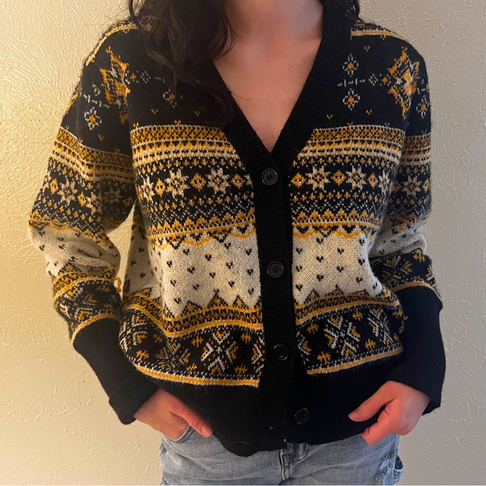 patterned yellow & black cardigan sweater